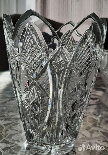 Ваза хрустальная