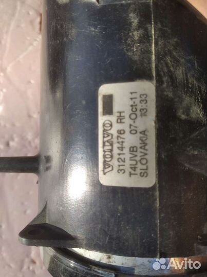 Volvo xc70 правая противотуманная фара птф