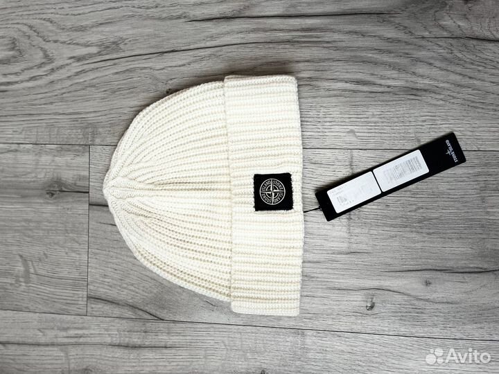 Шапка из шерсти Stone Island