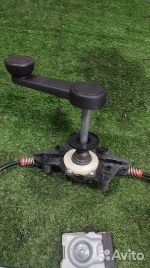 Стеклоподъемник задний правый Ford Fiesta (CB1) 2