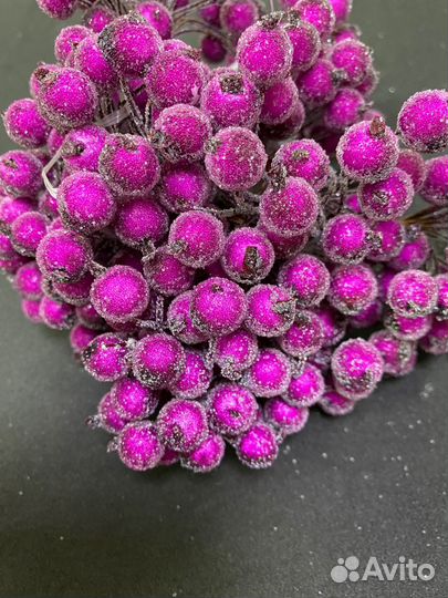 Ягоды в Сахаре декоративные