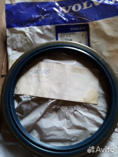 Сальник 20772463