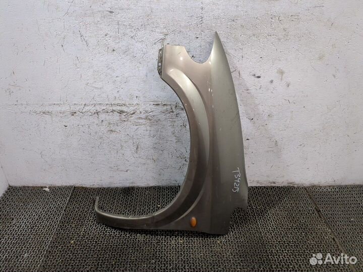 Крыло Chrysler Voyager, 2005