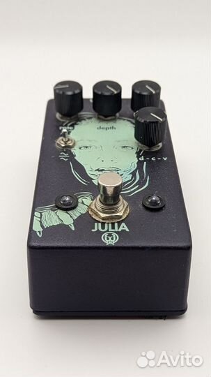 Walrus Julia V1 Chorus Vibrato