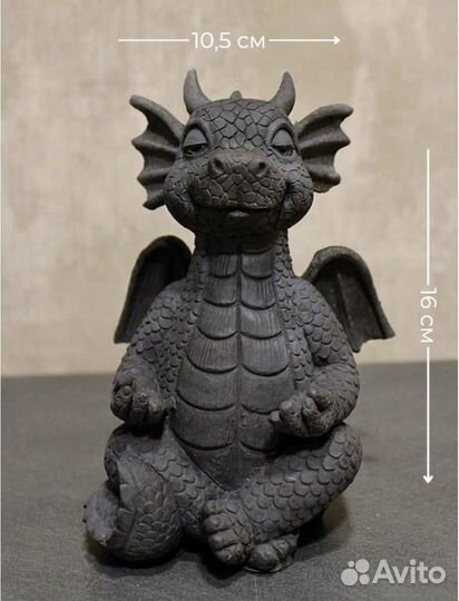 Дракон ручной работы, символ 2024 года