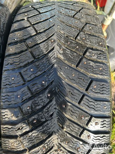 Michelin X-Ice North 4 235/55 R19