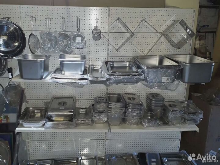 Гастроемкости и лотки