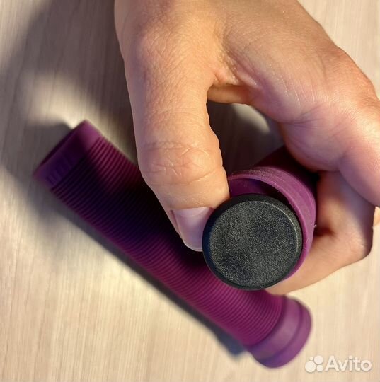 Велозапчасти грипсы велозамок седло