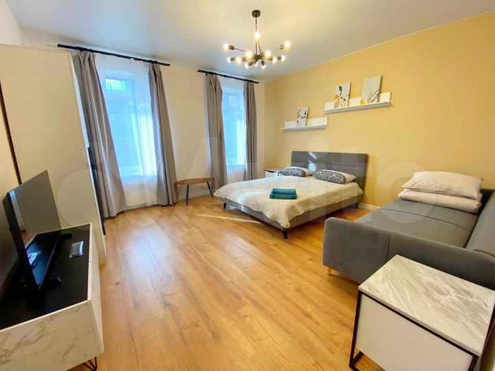 2-к. квартира, 70 м², 2/12 эт.