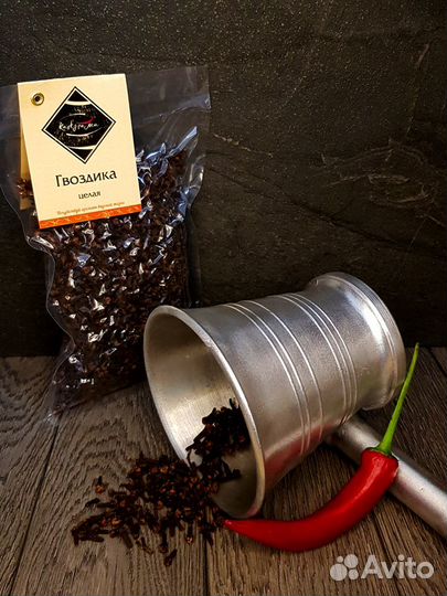 Гвоздика целая. Специи. Пряности. Приправы