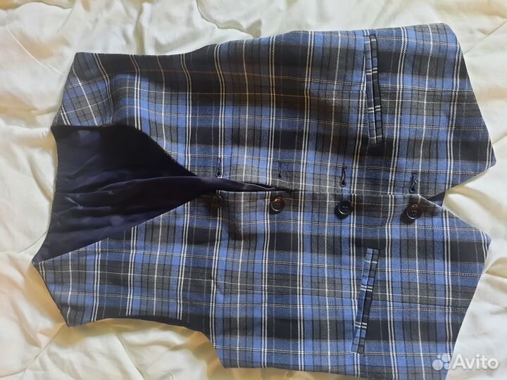 Продам жилет и брюки школьные б/у