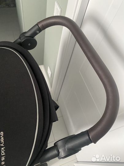 Прогулочная коляска rant