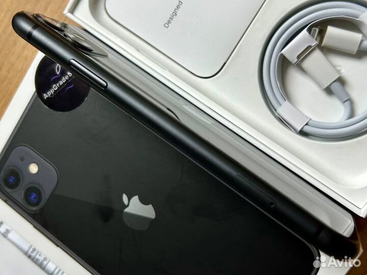 iPhone 11, 64 ГБ
