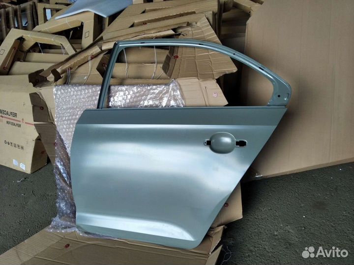 Дверь задняя левая Skoda Rapid 1 / Polo 6