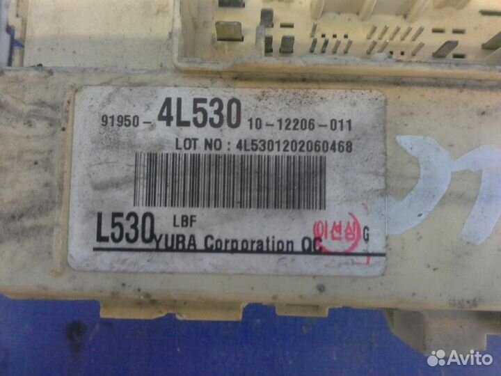 Блок предохранителей Hyundai Solaris Accent IV 201