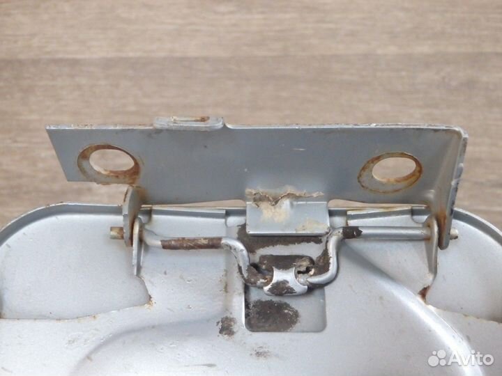 Лючок бензобака ваз 2110 2112