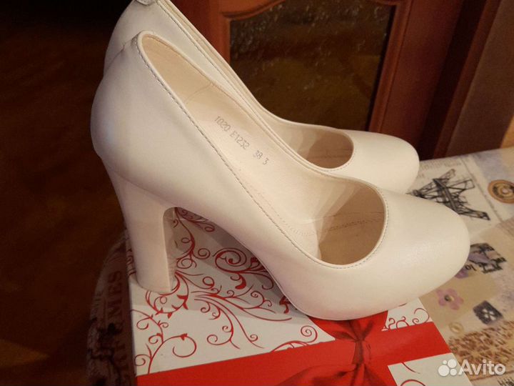 Туфли белые свадебные