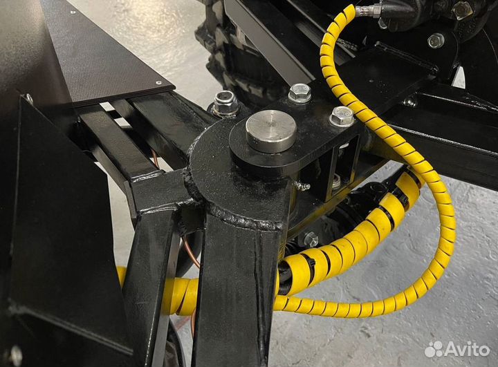 Квадроцикл переломка Ермак (Снегоболотоход)