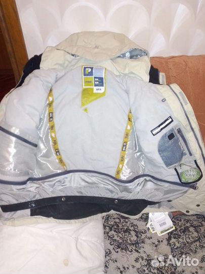 Куртки новые катальные halti и NFA размер 44-46