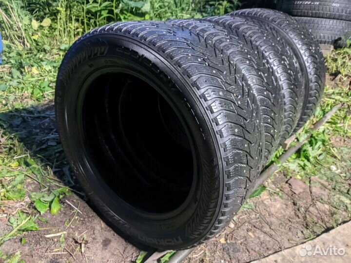 Nokian Tyres Hakkapeliitta 8 SUV 235/55 R17 103T