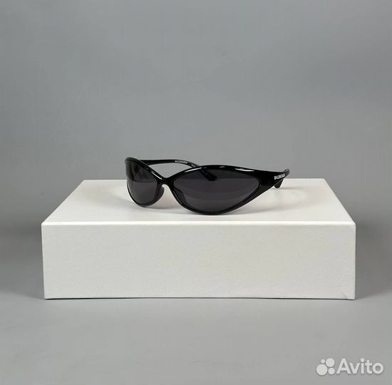 Солнцезащитные очки Balenciaga