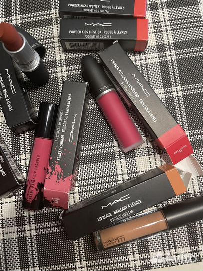 Косметика Mac Clarins помады блеск тени бронзер