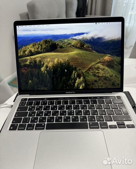 Macbook Pro 13 M1 16Gb сумка в подарок