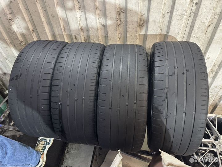 Kumho Road Venture AT 235/45 R18 98W