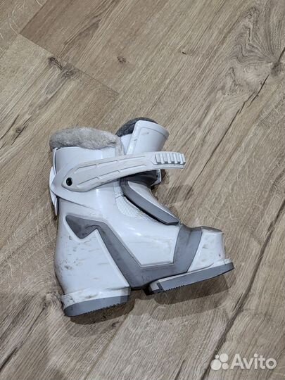 Детские горнолыжные ботинки