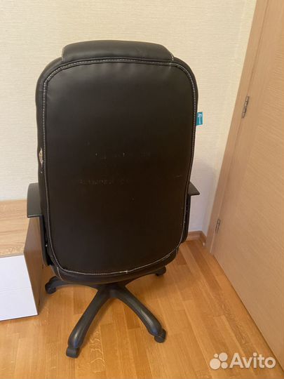 Компьютерное кресло