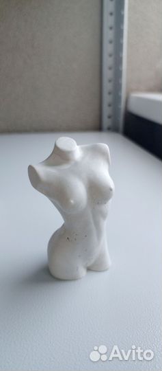 Гипсовое кашпо