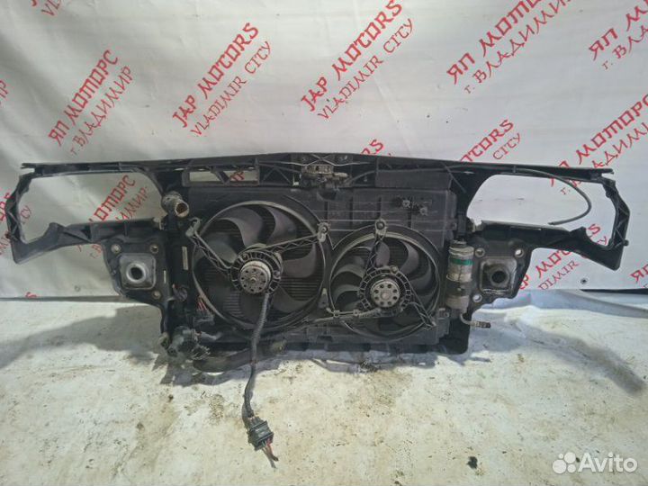 Рамка радиатора Audi A3 8L AQA 2001