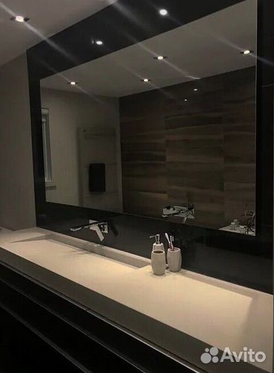 Интерьерные безрамные зеркала любой формы