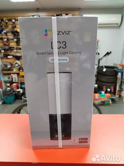 Умная камера с прожектором и сиреной ezviz LC3