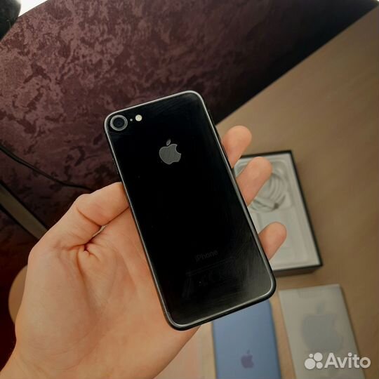 iPhone 7, 32 ГБ