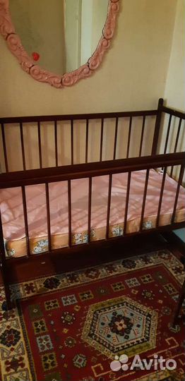 Детская кроватка