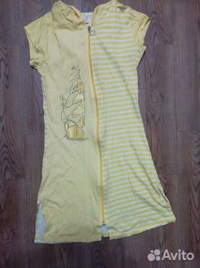 Красивый халат с капюшоном 44-46 размер