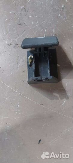 Ручка открывания капота на Cadillac CTS