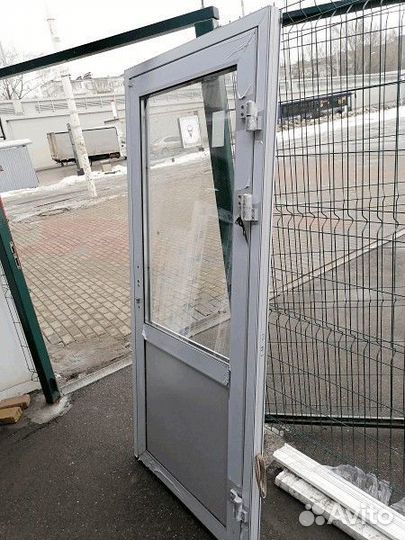 Двери алюминиевые 95х210