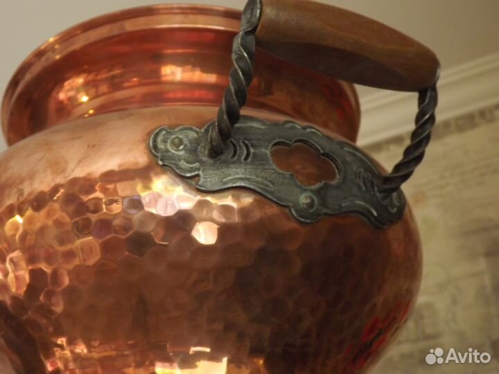 Интересный самовар. Горит как золото