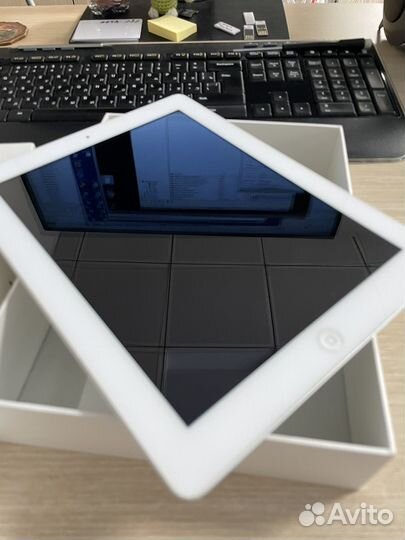 Apple iPad 4 128Gb Wi-Fi + Cellular White