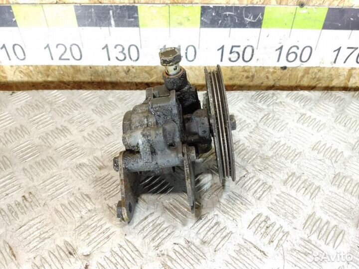 Гур эгур Toyota Corolla e10