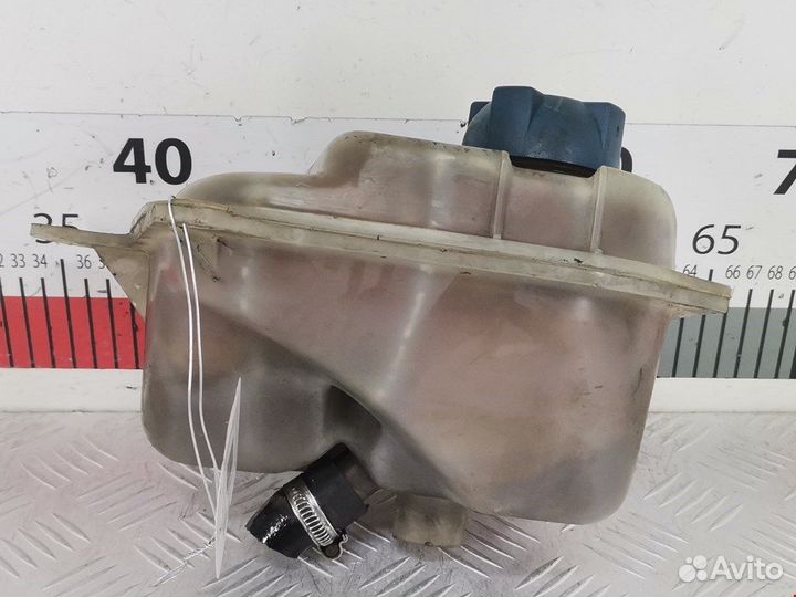 Бачок расширительный для Audi 80 B3 8A0121403A