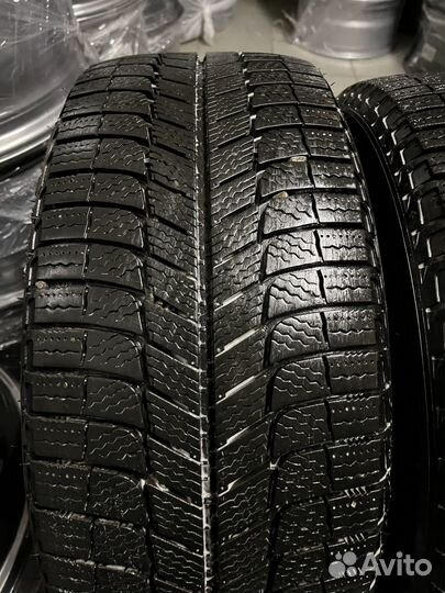 Michelin X-Ice XI3 225/50 R17 98R