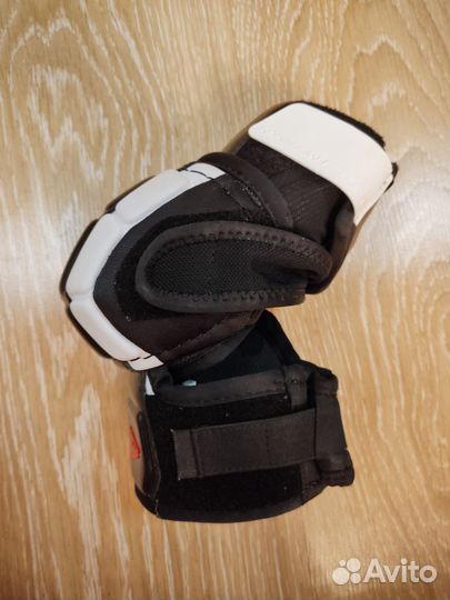 Налокотники хоккейные Easton JR L