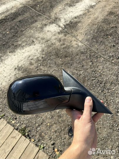 Боковое зеркало правое Volkswagen Passat B5+