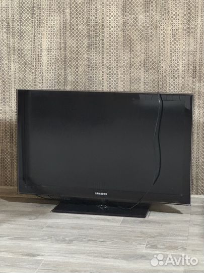 Телевизор samsung