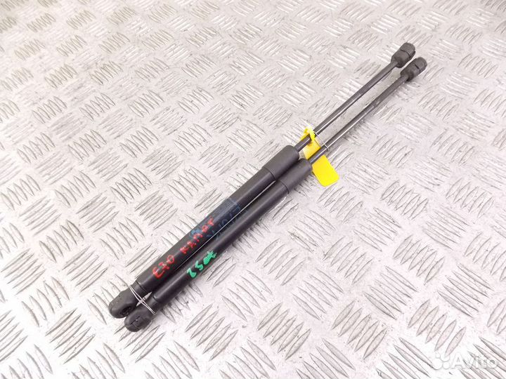 Амортизатор капота BMW E70