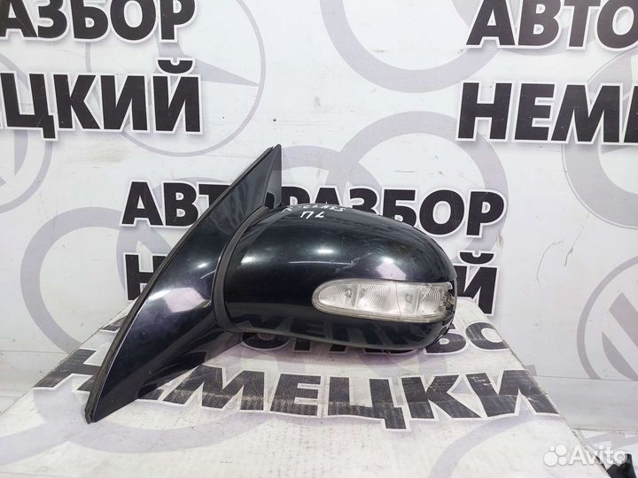 Зеркало левое Mercedes W251