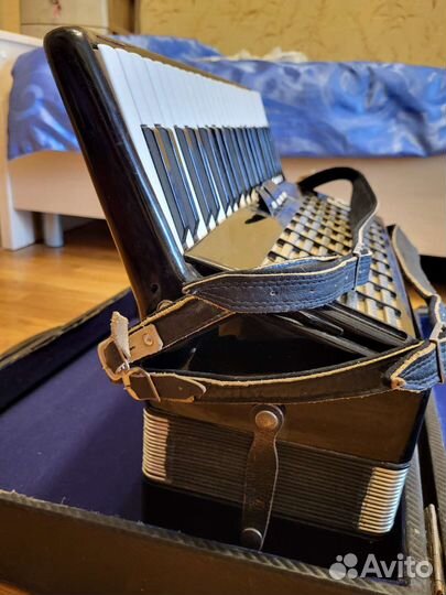 Аккордеон weltmeister stella